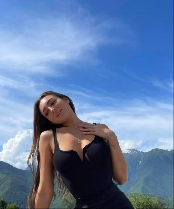 Елена, 18